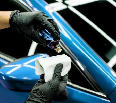 nabłaszczanie lakieru samochodoweg Auto detailing